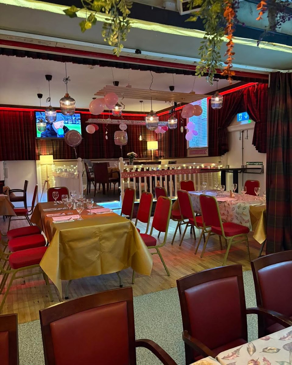 Bay Bush Bar & Redpepper Restaurant